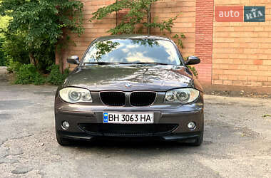 Хэтчбек BMW 1 Series 2005 в 
