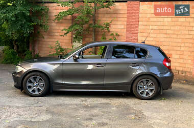 Хэтчбек BMW 1 Series 2005 в 