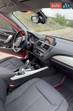 Хэтчбек BMW 1 Series 2012 в 