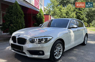 Хетчбек BMW 1 Series 2018 в 