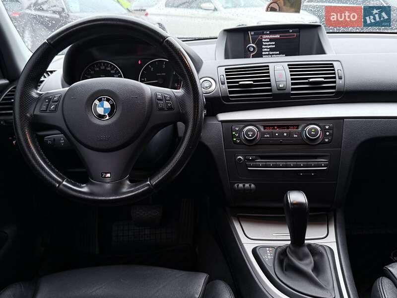 Хэтчбек BMW 1 Series 2011 в Харькове