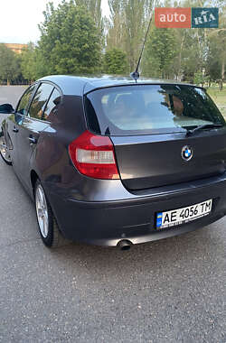 Хетчбек BMW 1 Series 2005 в 