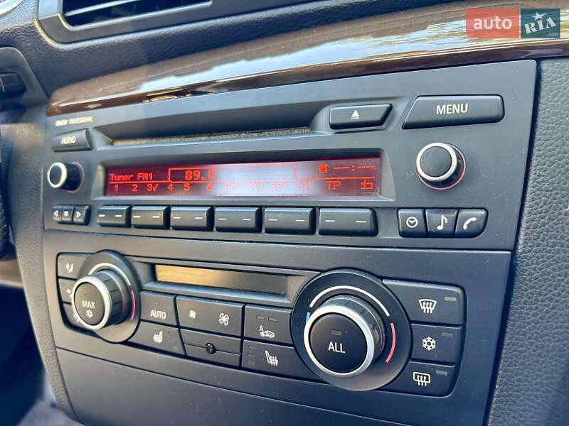 Купе BMW 1 Series 2011 в Одесі