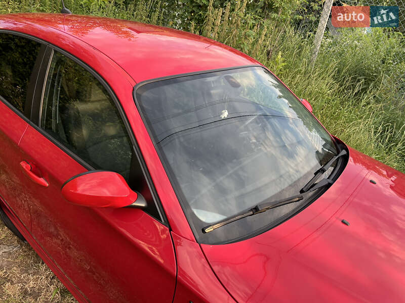 Хетчбек BMW 1 Series 2004 в Вінниці