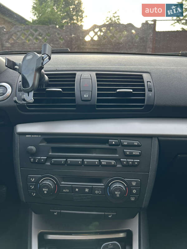 Хетчбек BMW 1 Series 2004 в Вінниці