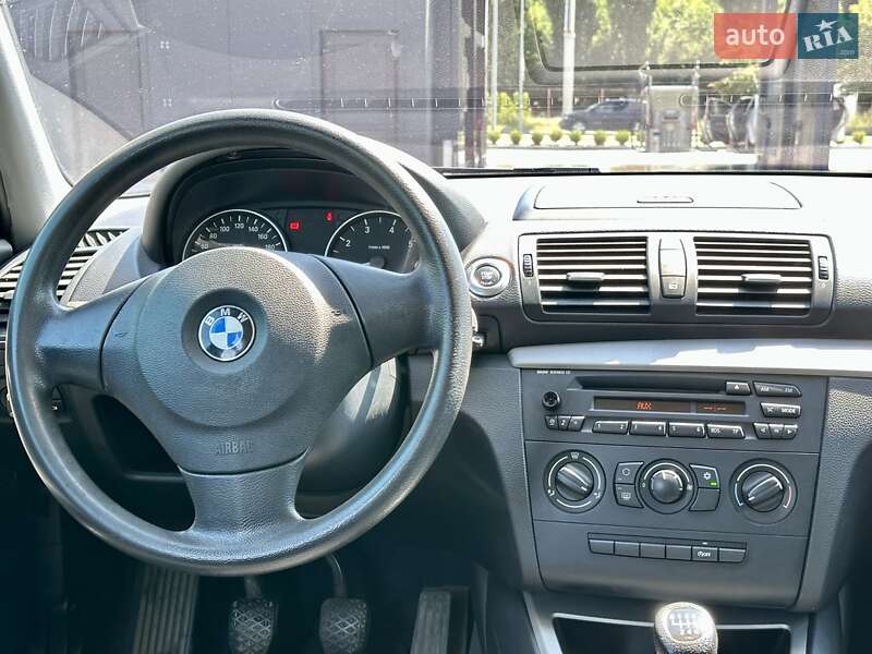 Хетчбек BMW 1 Series 2007 в Вінниці фото 19 Хетчбек BMW 1 Series 2007 в Вінниці
