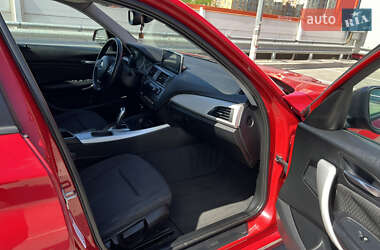 Хетчбек BMW 1 Series 2012 в 