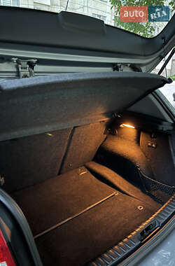 Хэтчбек BMW 1 Series 2007 в 