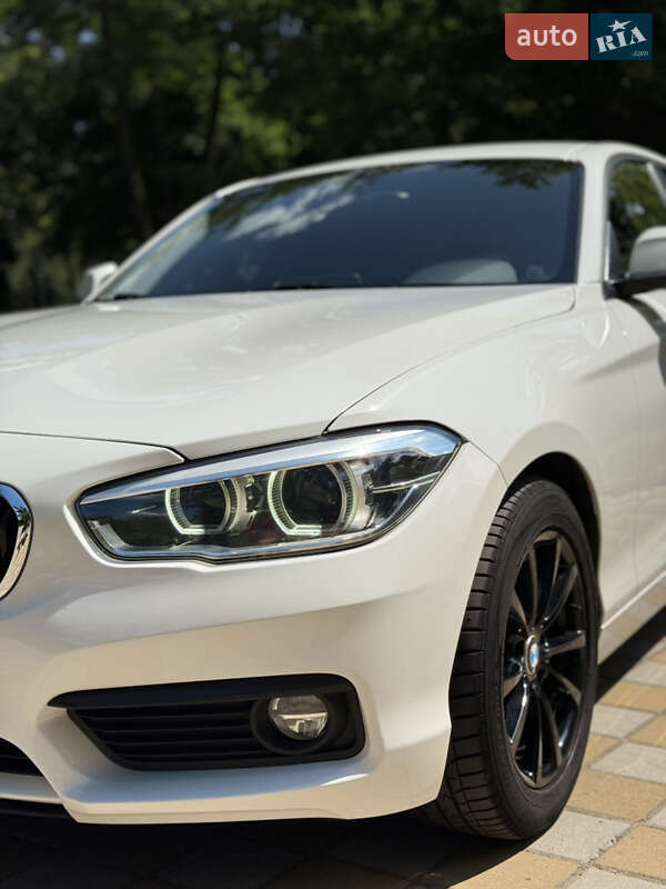 Хэтчбек BMW 1 Series 2017 в Киеве