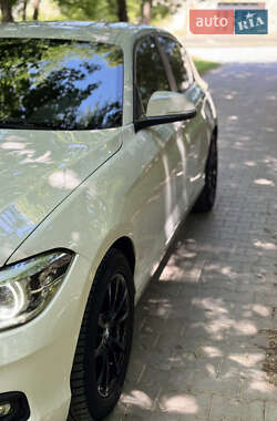 Хэтчбек BMW 1 Series 2017 в Киеве