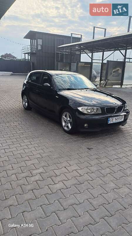 Хетчбек BMW 1 Series 2005 в Чернівцях