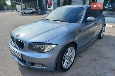 Хэтчбек BMW 1 Series 2006 в Запорожье