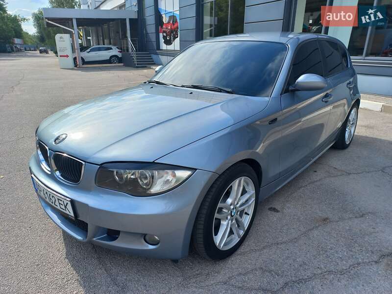 Хетчбек BMW 1 Series 2006 в Запоріжжі