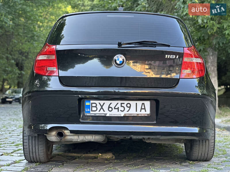Хэтчбек BMW 1 Series 2007 в Каменец-Подольском