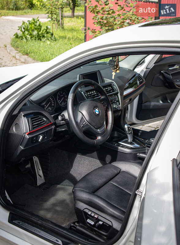 Хетчбек BMW 1 Series 2016 в Чернівцях