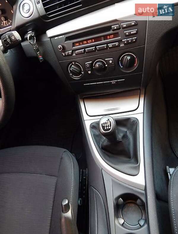 Хетчбек BMW 1 Series 2008 в Чернігові