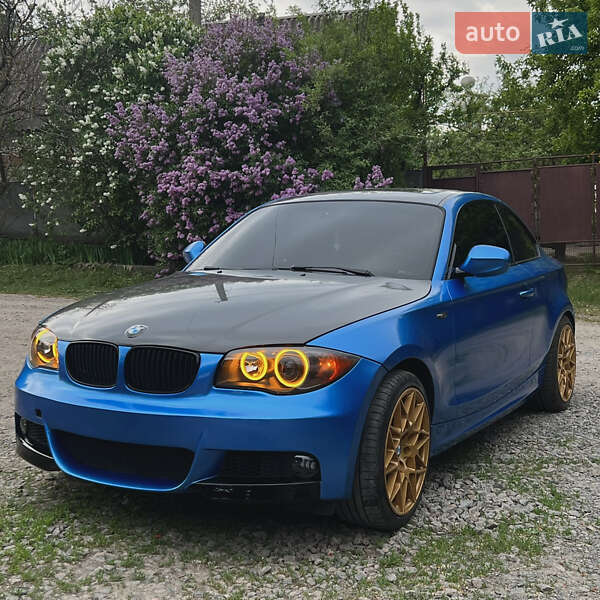 Купе BMW 1 Series 2010 в Тальном