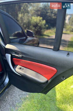Хэтчбек BMW 1 Series 2012 в 