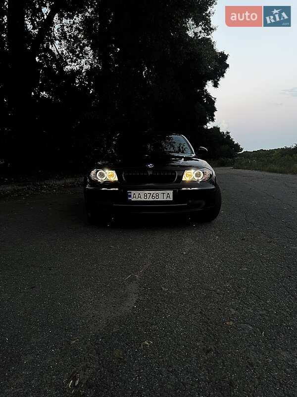 Хетчбек BMW 1 Series 2008 в Чернігові