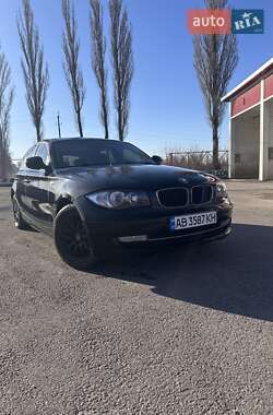 Хэтчбек BMW 1 Series 2011 в Виннице