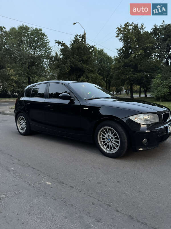 Хетчбек BMW 1 Series 2006 в Львові