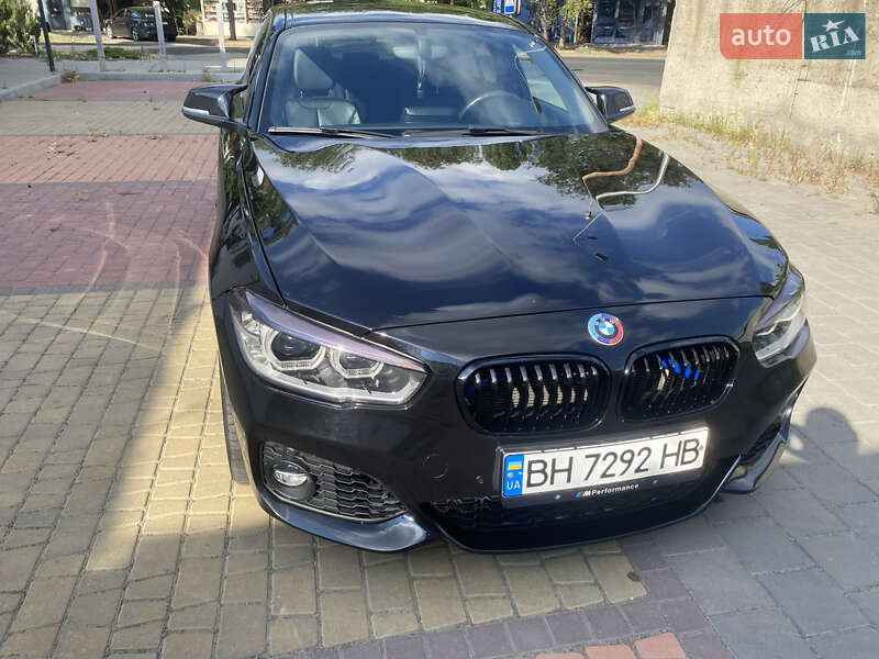 Хэтчбек BMW 1 Series 2017 в Одессе фото 2 Хэтчбек BMW 1 Series 2017 в Одессе