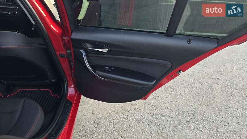 Хетчбек BMW 1 Series 2011 в Дніпрі