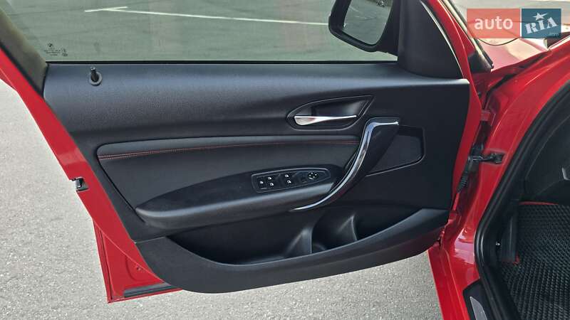 Хетчбек BMW 1 Series 2011 в Дніпрі