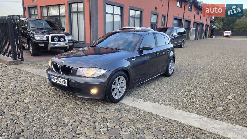 BMW 1 Series 2005