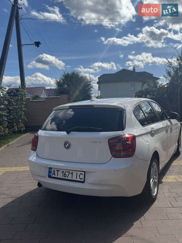 Хэтчбек BMW 1 Series 2012 в Перегинском