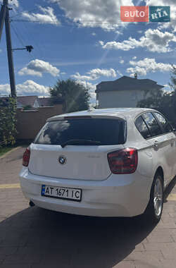 Хэтчбек BMW 1 Series 2012 в 