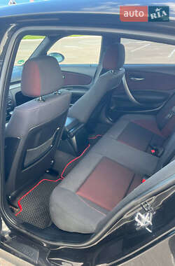 Хэтчбек BMW 1 Series 2007 в 