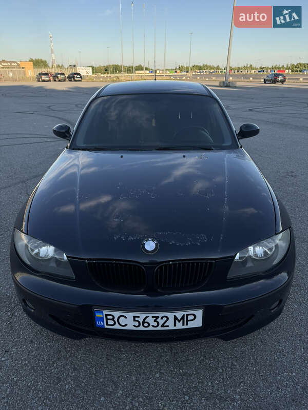 Хэтчбек BMW 1 Series 2006 в Львове