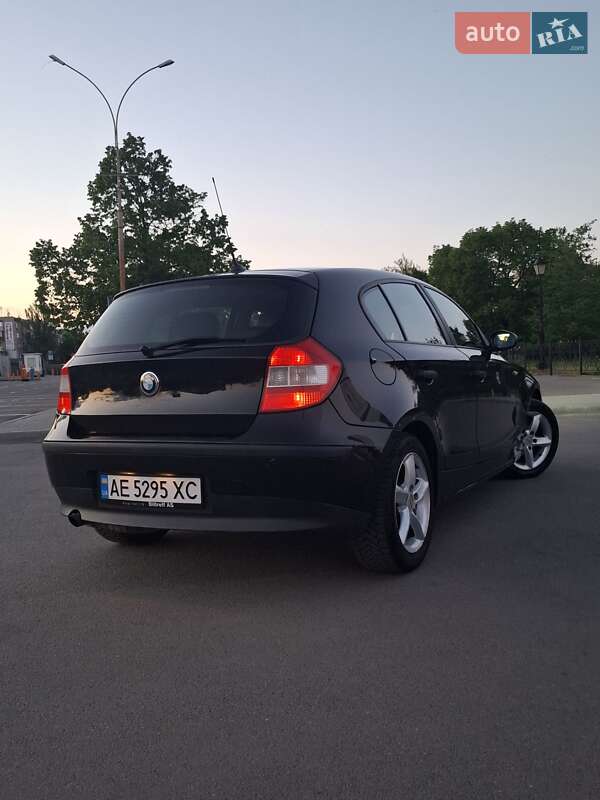 Хетчбек BMW 1 Series 2004 в Новомосковську фото 4 Хетчбек BMW 1 Series 2004 в Новомосковську