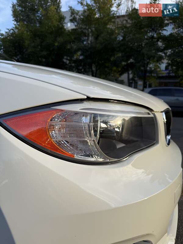Кабриолет BMW 1 Series 2013 в Киеве фото 9 Кабриолет BMW 1 Series 2013 в Киеве