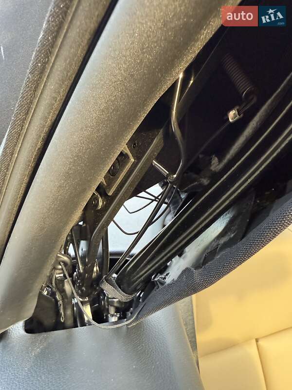 Кабриолет BMW 1 Series 2013 в Киеве фото 51 Кабриолет BMW 1 Series 2013 в Киеве