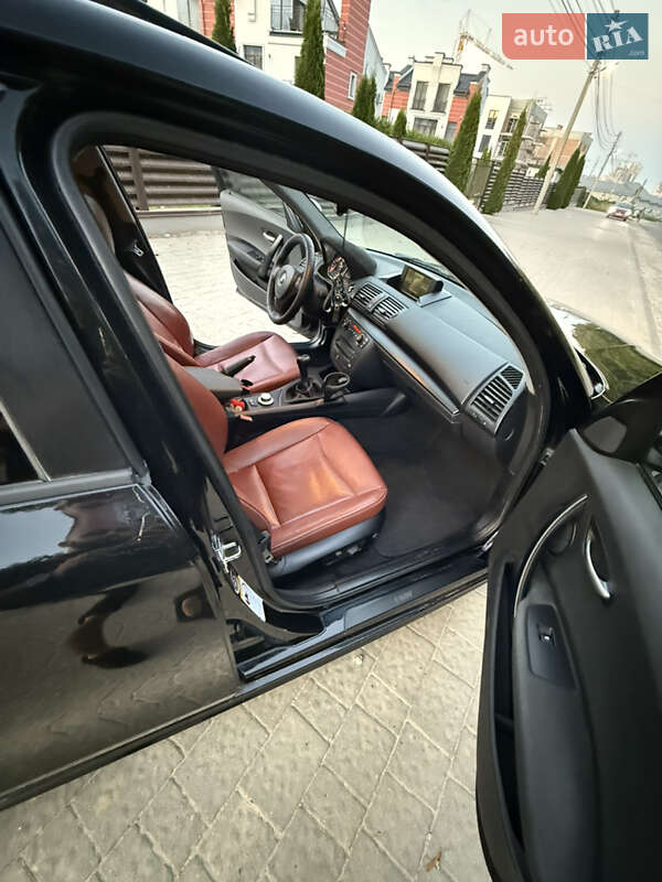 Хэтчбек BMW 1 Series 2005 в Львове фото 8 Хэтчбек BMW 1 Series 2005 в Львове