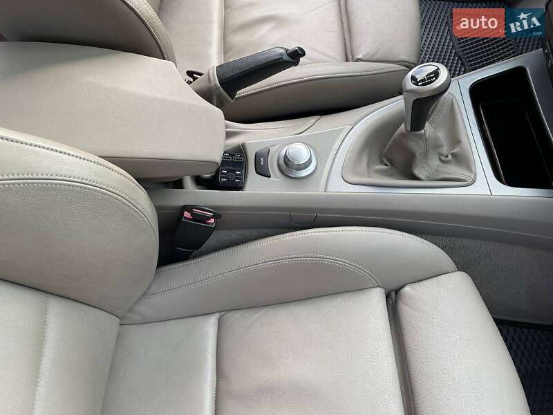 Хэтчбек BMW 1 Series 2005 в Кривом Роге