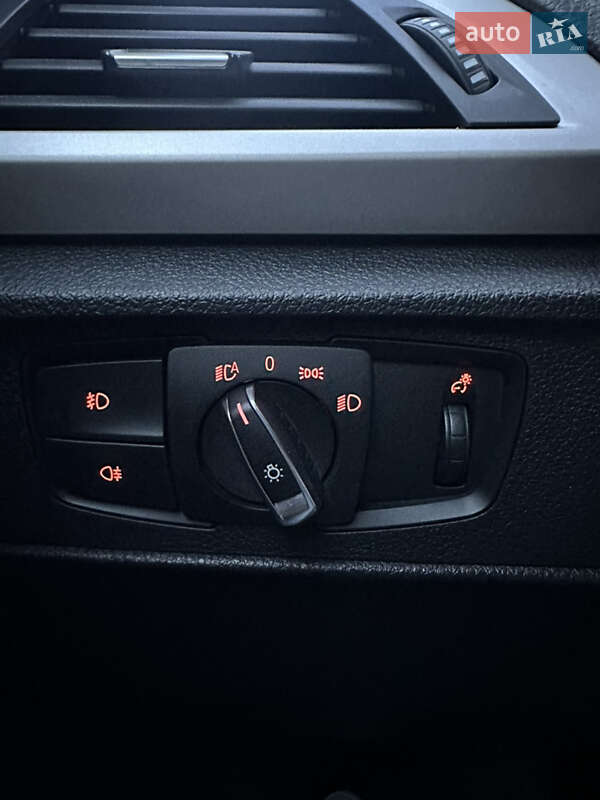 Хэтчбек BMW 1 Series 2017 в Львове