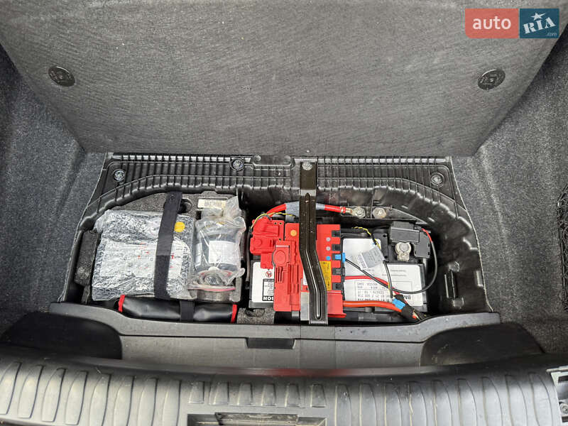 Хэтчбек BMW 1 Series 2010 в Кропивницком фото 17 Хэтчбек BMW 1 Series 2010 в Кропивницком