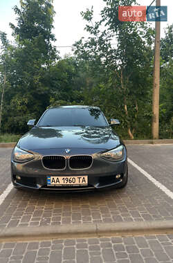 Хэтчбек BMW 1 Series 2012 в 