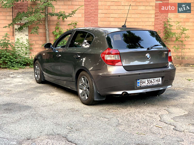 Хетчбек BMW 1 Series 2005 в Одесі фото 4 Хетчбек BMW 1 Series 2005 в Одесі