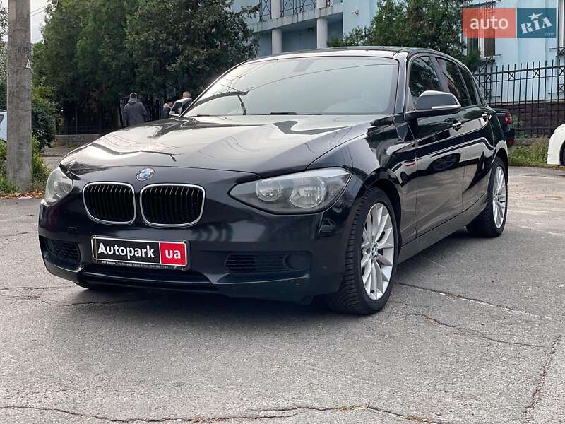 Хэтчбек BMW 1 Series 2012 в Киеве