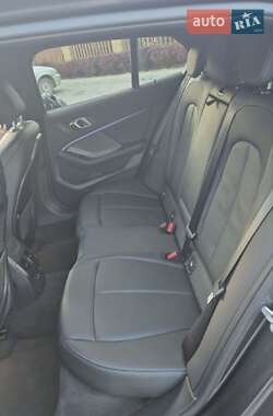 Хэтчбек BMW 1 Series 2020 в 