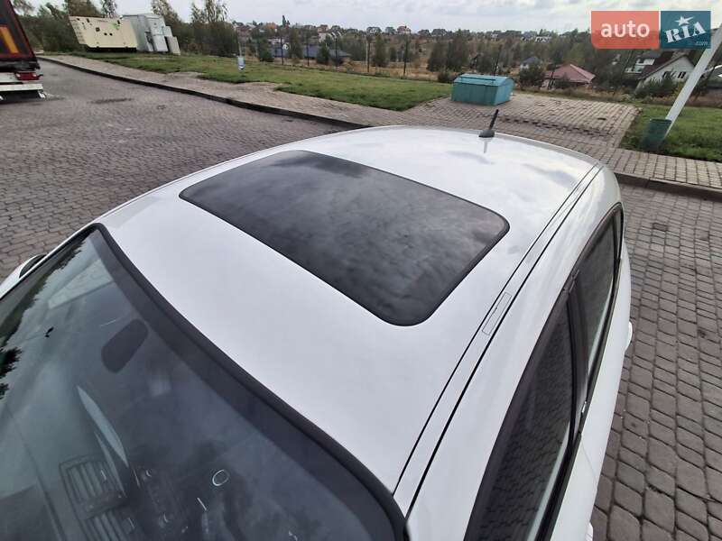 Хэтчбек BMW 1 Series 2010 в Ровно