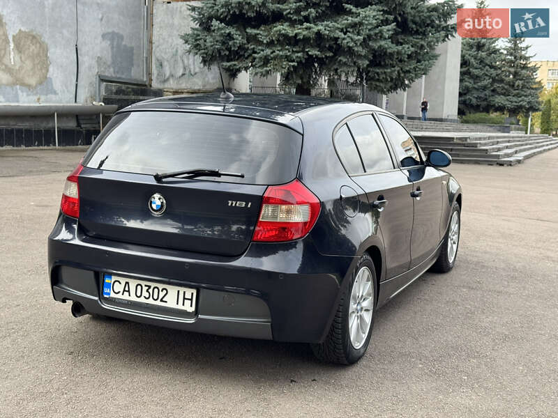 Хетчбек BMW 1 Series 2006 в Рівному фото 11 Хетчбек BMW 1 Series 2006 в Рівному