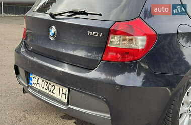 Хэтчбек BMW 1 Series 2006 в 