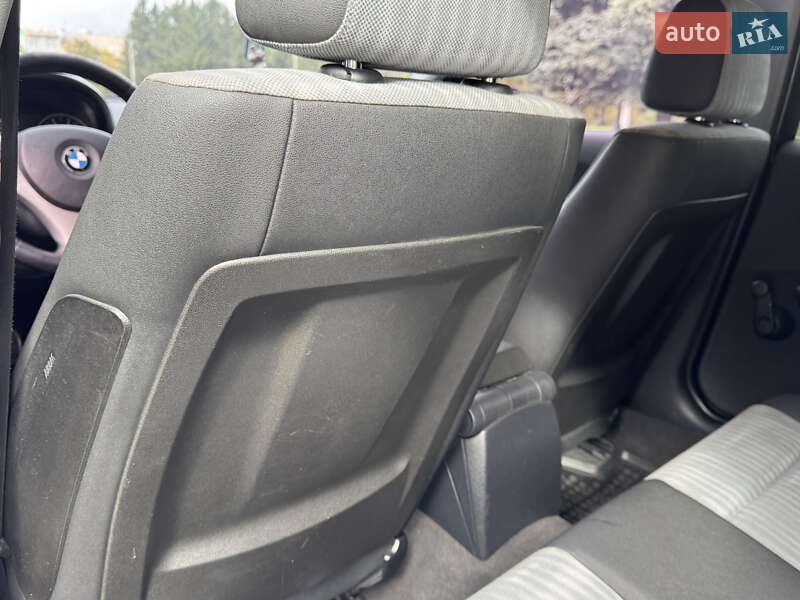 Хетчбек BMW 1 Series 2006 в Рівному фото 45 Хетчбек BMW 1 Series 2006 в Рівному
