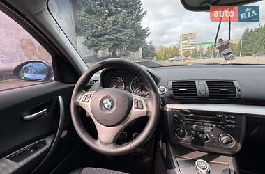 Хэтчбек BMW 1 Series 2006 в 