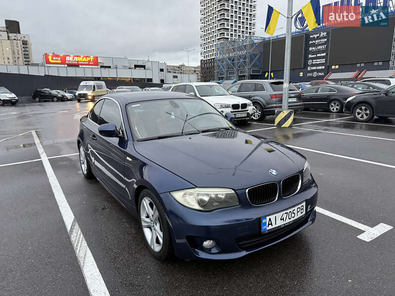 Купе BMW 1 Series 2011 в Киеве фото 3 Купе BMW 1 Series 2011 в Киеве